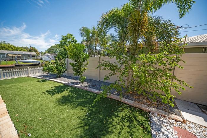 245 78th Ave N listing photo 14