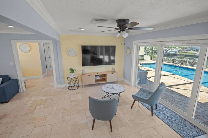 245 78th Ave N listing photo 28