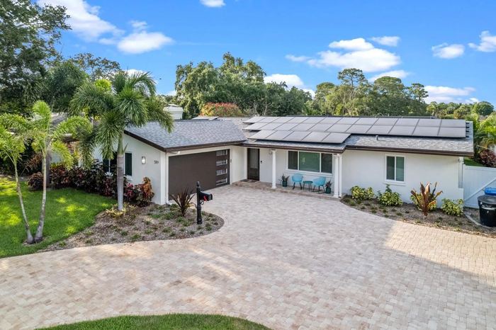 5119 Venetian Blvd listing photo 3