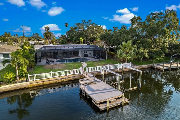 Aerial drone photo of 5119 Venetian Blvd
