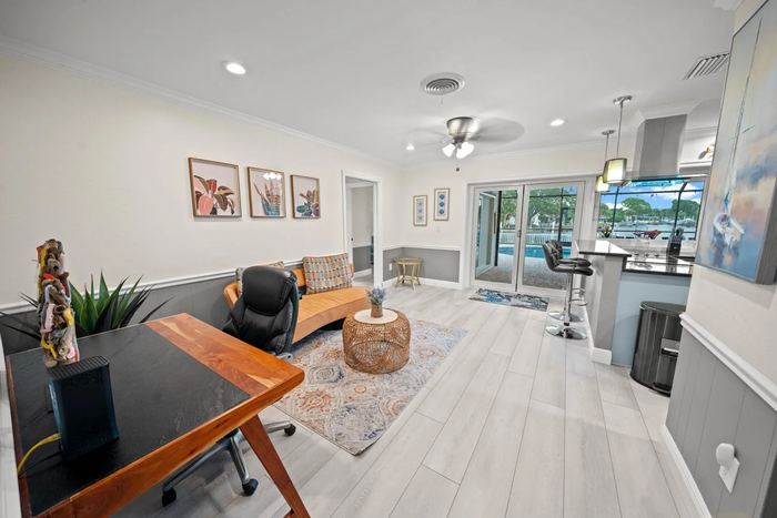 5119 Venetian Blvd listing photo 16