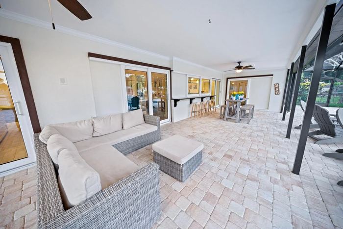 5119 Venetian Blvd listing photo 37