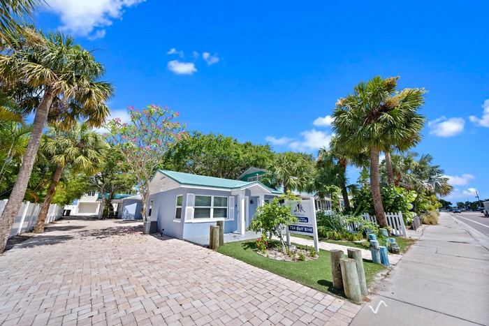 724 Gulf Blvd listing photo 35
